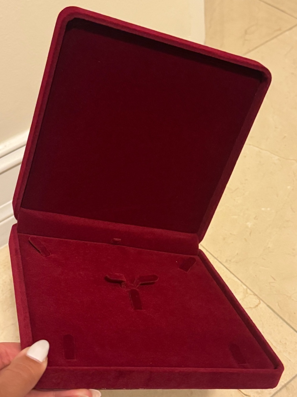 Red Velvet Necklace Box